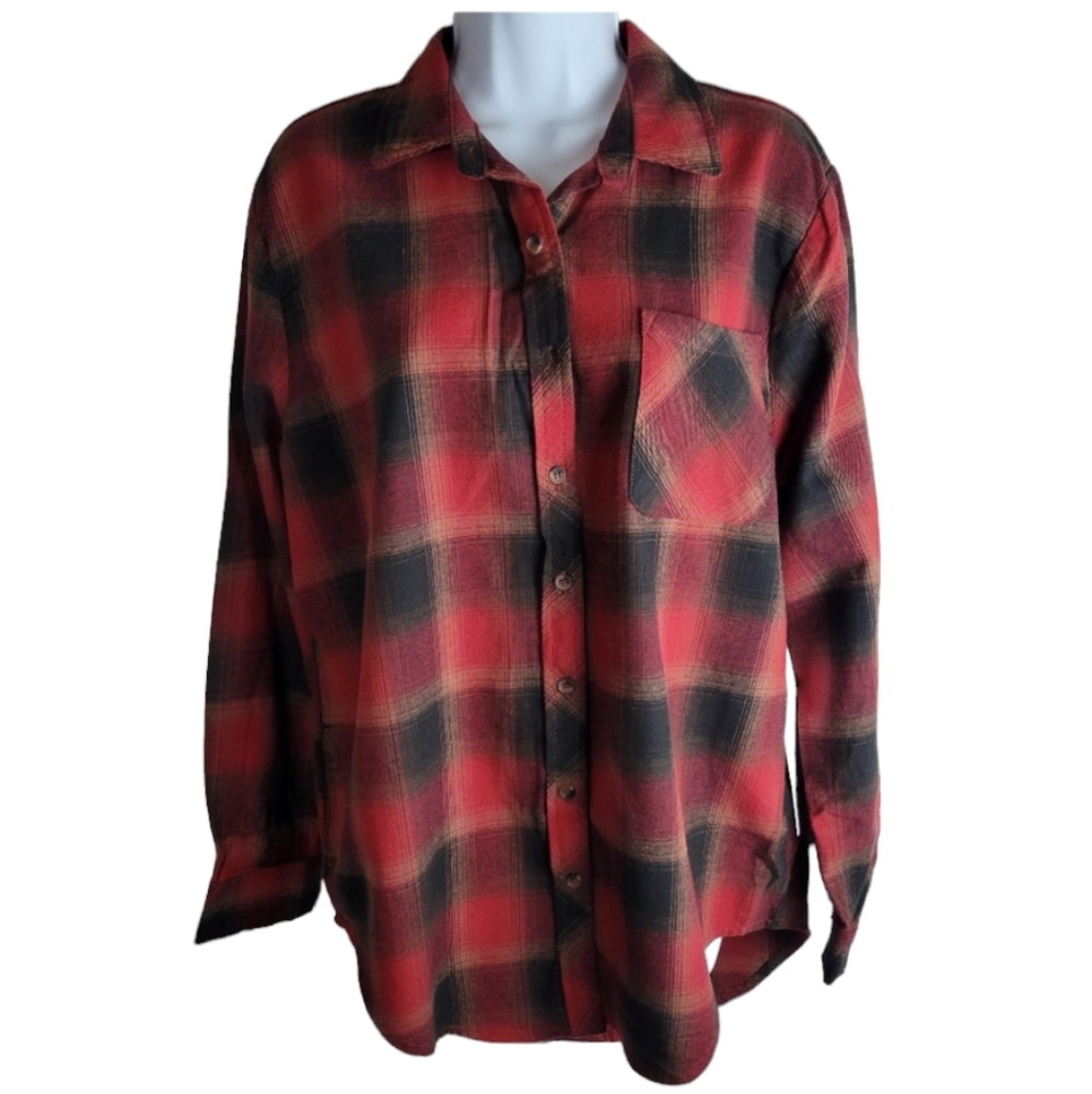 Woman red black tan  flannel button down shirt Medium NWT